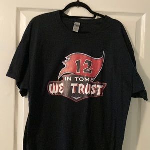 Tampa Bay Buccaneers Men’s Tee …Size XL